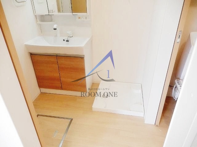 ヴァレンティーナ（Ｖａｌｅｎｔｉｎａ）の洗面所|洗面台です。