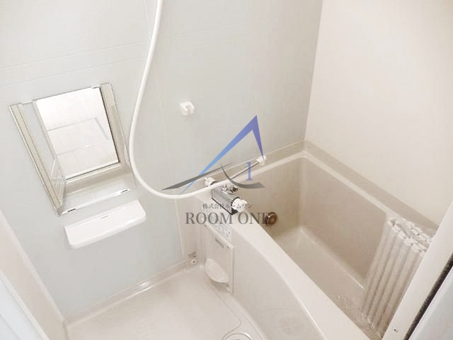 ヴァレンティーナ（Ｖａｌｅｎｔｉｎａ）の浴室|お風呂です。