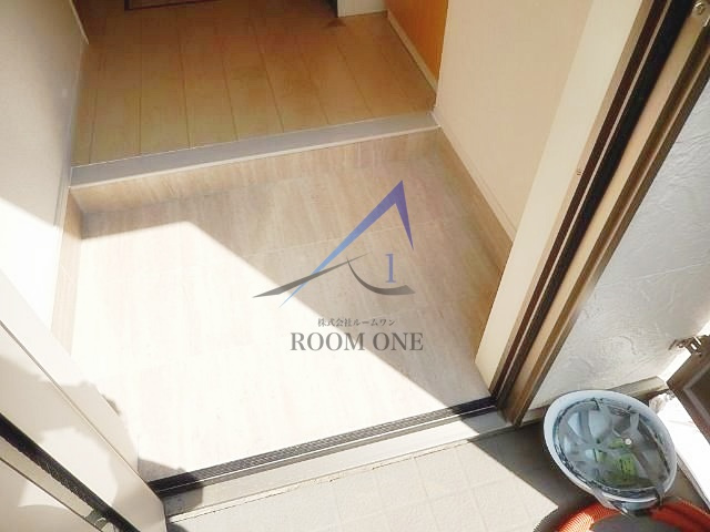 ヴァレンティーナ（Ｖａｌｅｎｔｉｎａ）の玄関|玄関です。