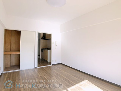 【居間・リビング】 | エアロスペース鶴田【名古屋市賃貸・都市ガス】