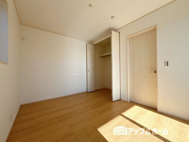 【新築住宅】深谷市天神町 全4区画の洋室|２階居室は全室収納あり！たっぷりある収納活用でお部屋もキレイを保てます♪