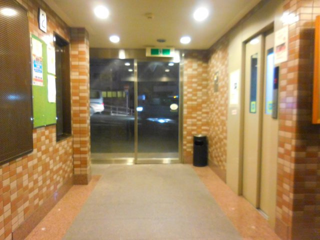 メゾン飛鳥のエントランス