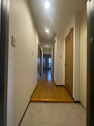 メゾン飛鳥の玄関