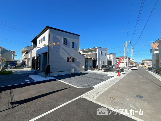 【新築住宅】深谷市西島 全4区画の外観|駐車場は並列駐車３台分☆来客時も安心です♪セカンドカー用にもお使いいただけます。