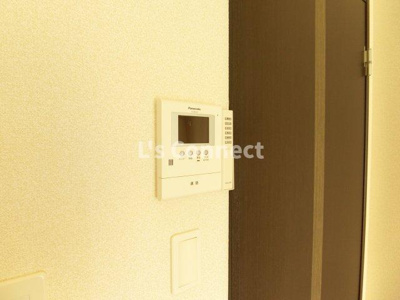 【セキュリティ】 | ベアローズ弐番館 | 突然の来客もＴＶモニターホンでしっかり確認。