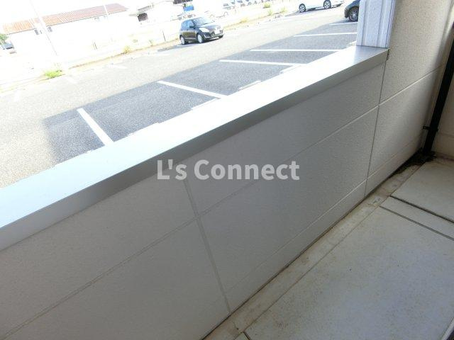 【バルコニー】 | プランドール　K | 晴れた日には洗濯物もたくさん干せます。