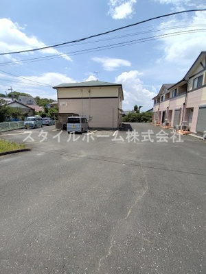 【駐車場】 | ヴィラ大岩弐番館 | 駐車場があります