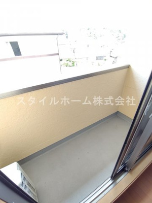 【バルコニー】 | ヴィラ大岩弐番館 | 別部屋写真です。