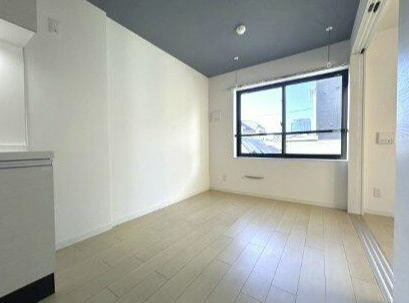 エルファーロ笹塚Ⅱの居間・リビング