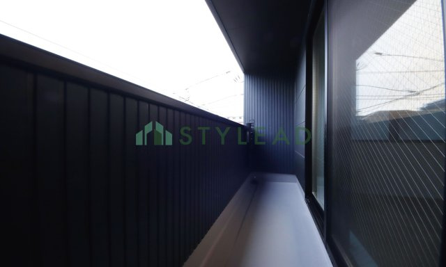 【バルコニー】