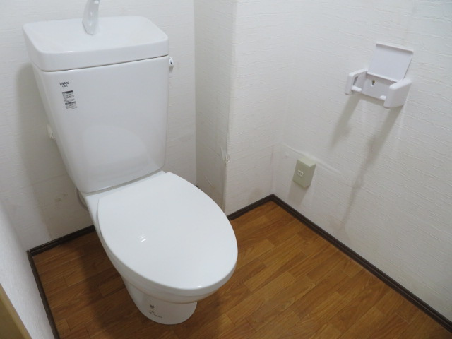 野田市中里の倉庫のトイレ