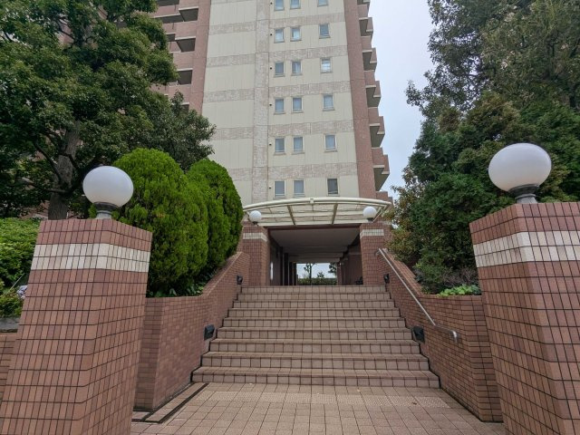 グラン・エステ川崎ツインタワー弐番館のエントランス