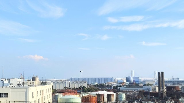 クリオ新子安六番館の展望|横浜ベイブリッジを望むことができ、夏には横浜みなとみらいの花火大会も鑑賞できます。