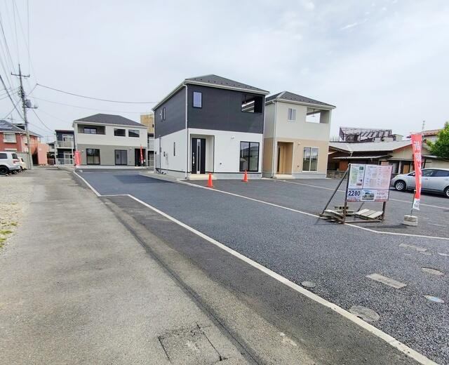 クレイドルガーデン大田原市末広第５　新築一戸建ての前面道路含む現地写真