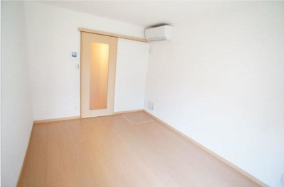 【寝室】 | ルミエール | フローリングでお掃除もラクラク♪