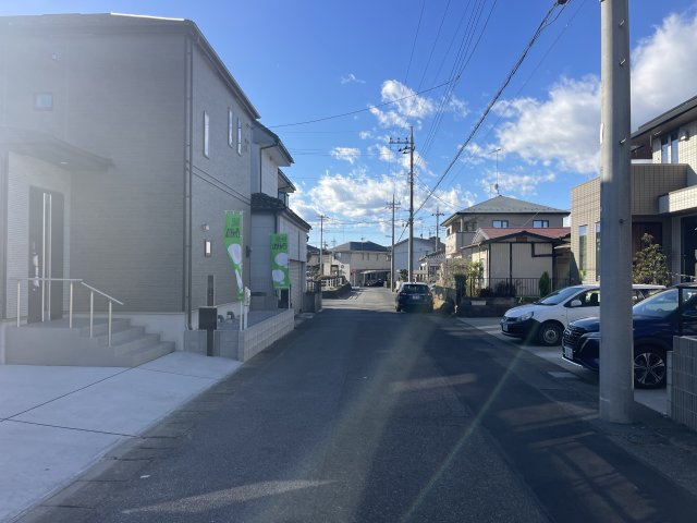 ハートフルタウン宇都宮市東岡本町1期　新築一戸建ての前面道路含む現地写真|前面道路含む現地写真です