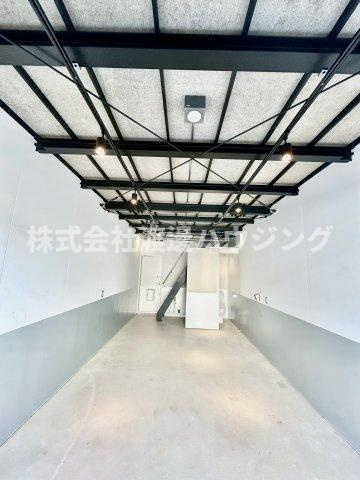 キューズスクエア滝井の玄関