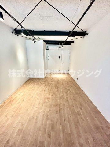 キューズスクエア滝井の居間・リビング