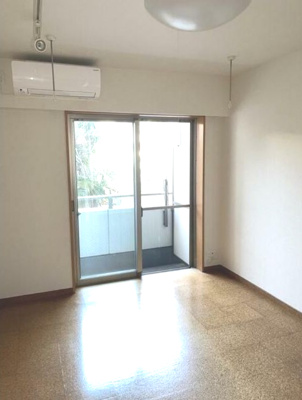 【寝室】 | YSKⅤマンション | コルクタイルのお部屋です☆