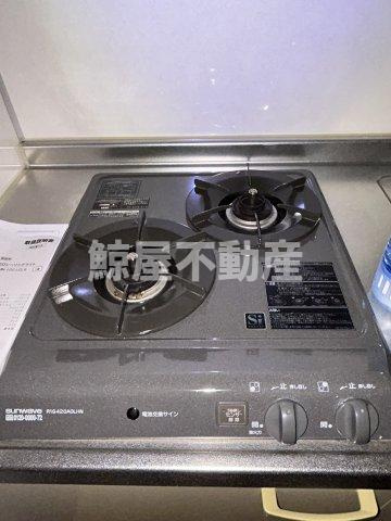 フィールドヒルズ門前仲町のキッチン|コンパクトなキッチンで掃除もラクラク