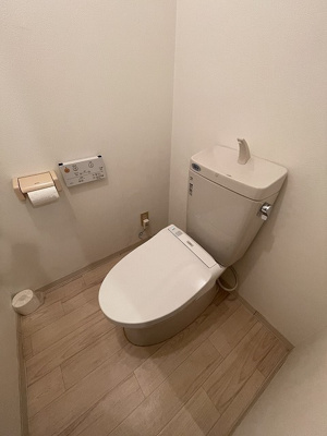 【トイレ】 | フォルクローレ