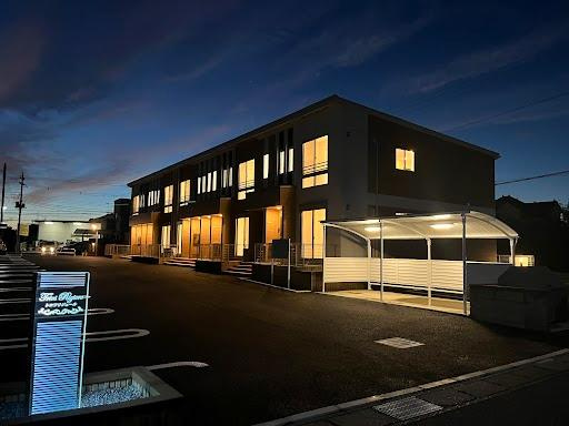 トロワリジェールの外観|外観写真（夜）