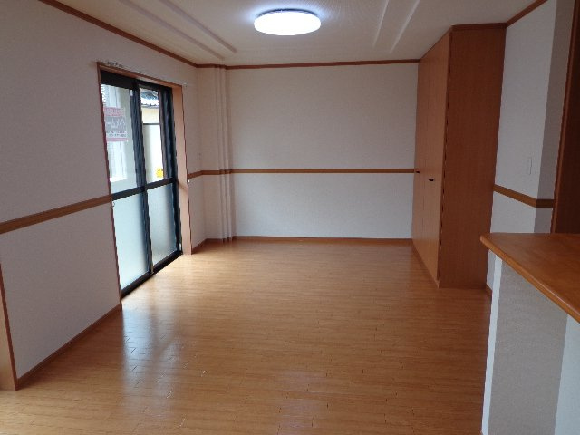 イーストヒルズ緑の居間・リビング|リビング