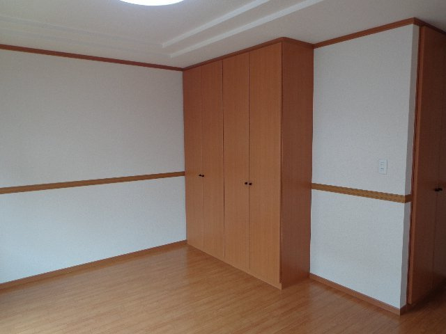 イーストヒルズ緑の収納|クローゼット