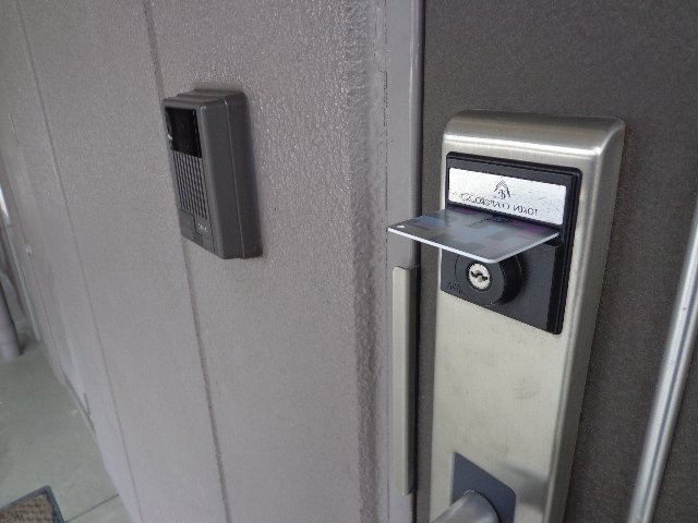 イーストヒルズ緑の玄関|玄関カードキー
