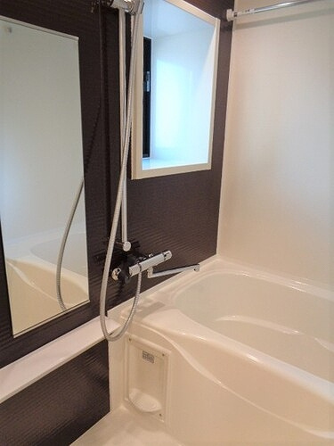 ＲＥＦＲＡＭＥ ５ Ｉｒｉｙａの浴室|浴室