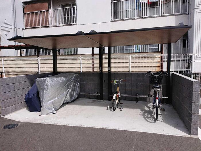 アドレ・コスモス