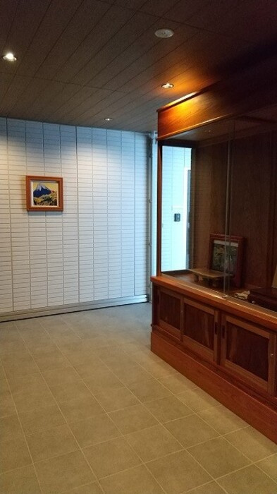 アドレ・コスモスのロビー