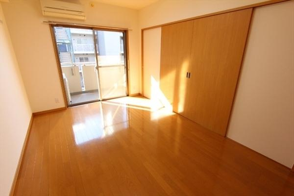 【洋室】 | サンブリッジ | ■別部屋イメージ写真