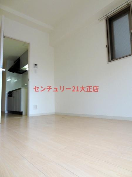 フォレスター一樹の洋室