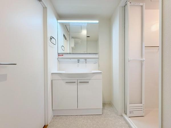 港南台パークホームズの独立洗面台