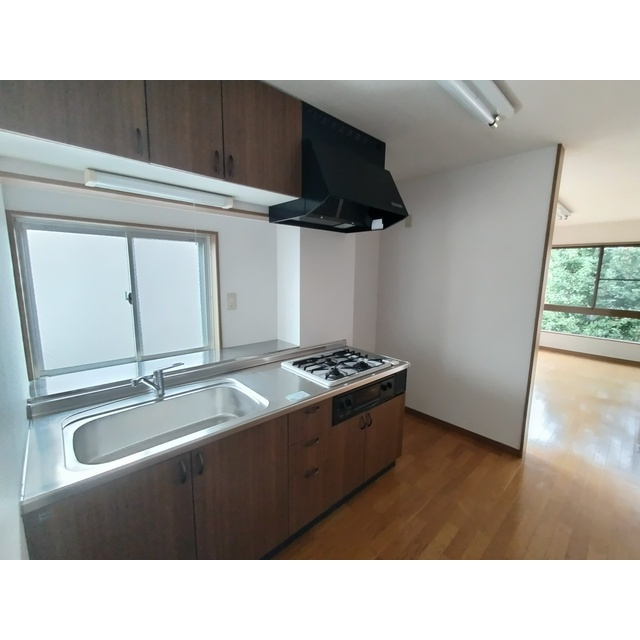 岐阜市七軒町のアパートのキッチン