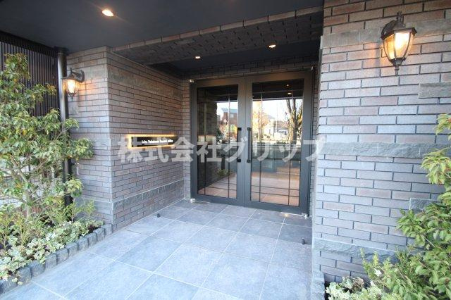 Le'a横濱鶴見市場のエントランス