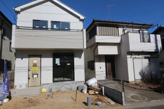 【Heartfull Town】小平鈴木町１丁目447番の外観|南側道路で陽当たり良好♪前面道路は車の往来が少なく小さなお子様のいるご家庭でも安心です♪