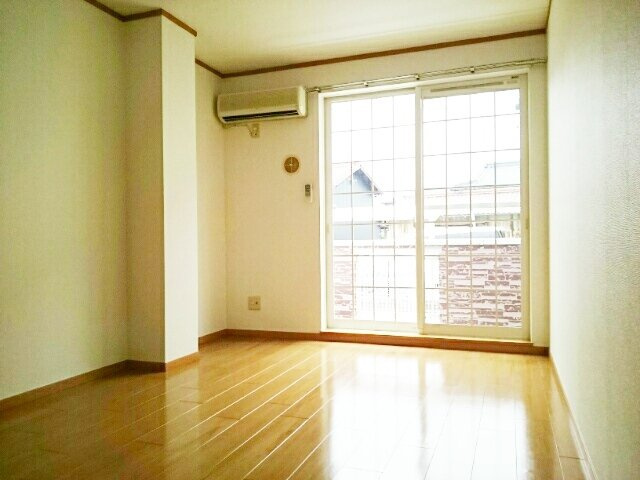 ネムスⅡの居間・リビング