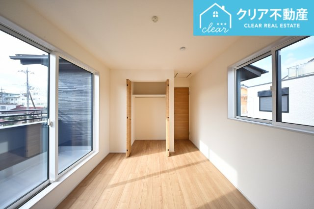 【洋室】 | 桐生市広沢町一丁目　ブルーミングガーデン　新築 | 子ども部屋にピッタリな2階の洋室です！