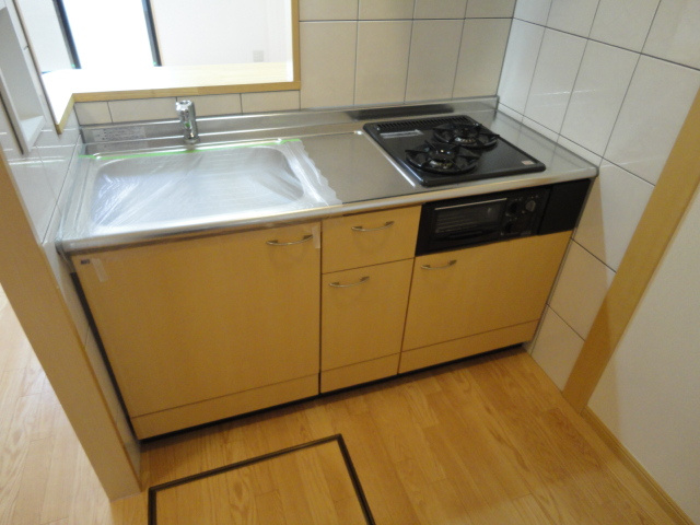 フレッシュパレス堀越の収納|キッチン(床下収納付き)