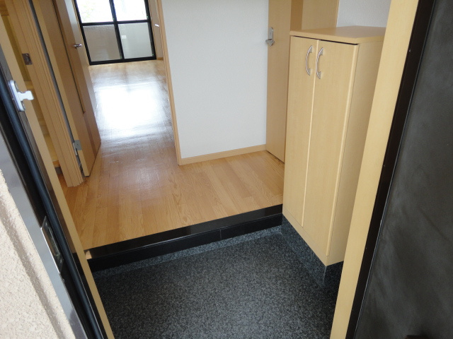 フレッシュパレス堀越の玄関|玄関(人感センサーライト)