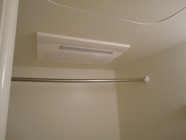 フレッシュパレス堀越のその他|浴室乾燥機