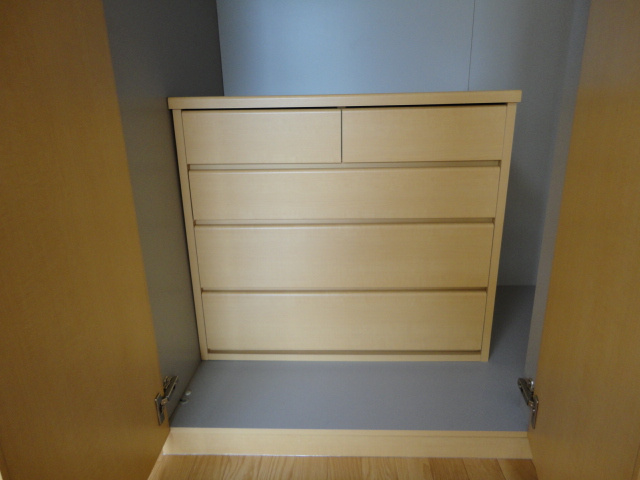 フレッシュパレス堀越の収納|クローゼット内タンス