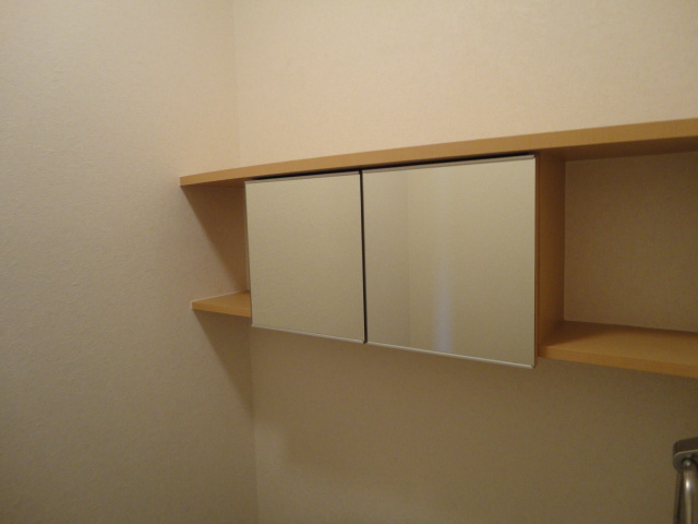 フレッシュパレス堀越の収納|トイレ収納