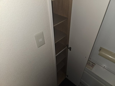 【玄関】 | レオパレスこんどう | 備品や設備仕様は号室等により異なります。現地をご確認下さい。