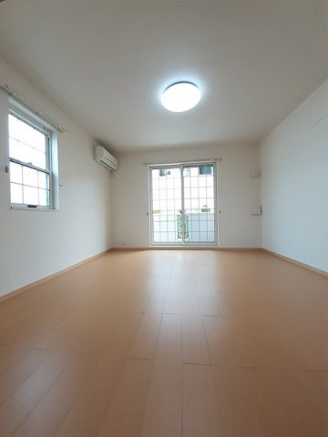 クラウンハイツＮＯＤＡの居間・リビング|おしゃれな居間です