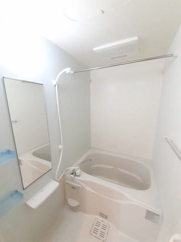 パンジーの浴室|ゆったり過ごせるお風呂です