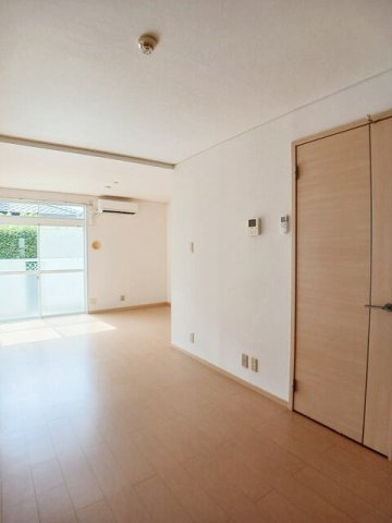 グリーンハイツＫの居間・リビング|ゆったり過ごせる居間です