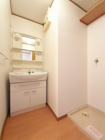 グレース・ガーデン・トミーの洗面所|スペースが確保できる洗面所です